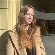 Sono una studentessa di Torino, amo il francese ed ancor di più aiutare i ragazzi ad impararlo!